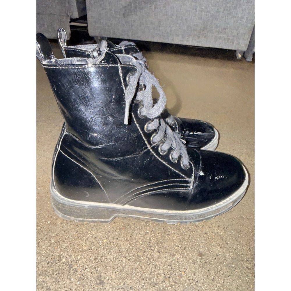 Kids Black Patent Faux Leather Lace Up Combat Boots Side Zip Size 2 - Picture 3 of 6